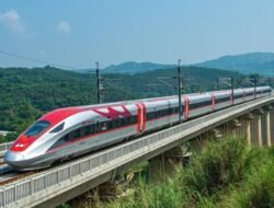 “Dari 5,1 Juta Ke Rekor, Kereta Cepat Whoosh Gandeng 6,3% Penumpang”