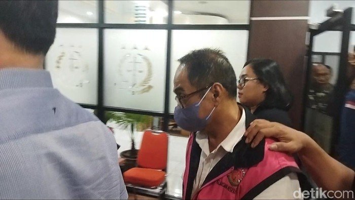 Tersangka Baru Ditetapkan Kejari dalam Kasus Korupsi BUMD Serang: Siapa yang Menjadi Target Selanjutnya?