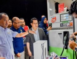 Tim ESDM Dikirim Bahlil ke Jatim, Menyelidiki Dugaan BBM Dicampur Air: Apakah ini indikasi korupsi?