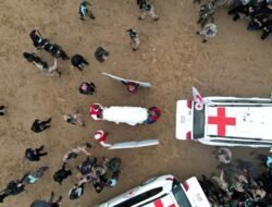 [“Dua Jenazah Sandera Diterima Israel di Gaza: Akhir atau Awal Krisis?”]