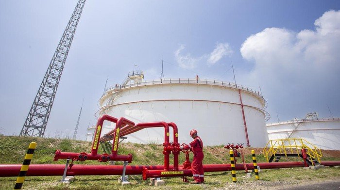 Hilirisasi & Infrastruktur: Konektivitas Energi ke Wilayah 3T, Mungkinkah dengan Anggaran Terbatas?