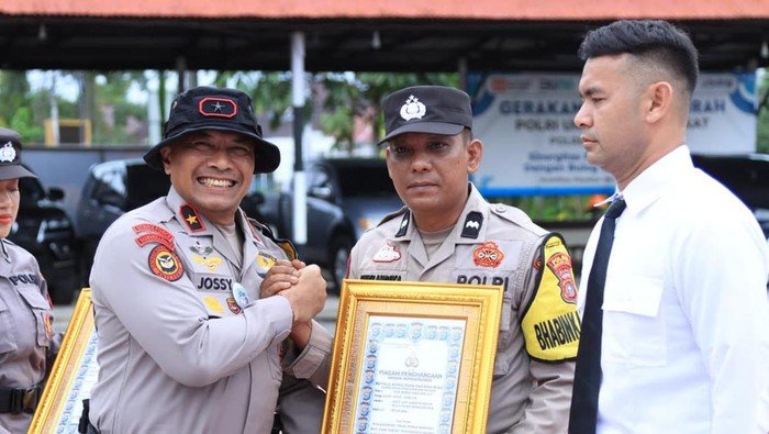Polda Riau Beri Penghargaan 6 Personel Inhil, Ungkap 19 Kg Sabu dalam Operasi Berkelas