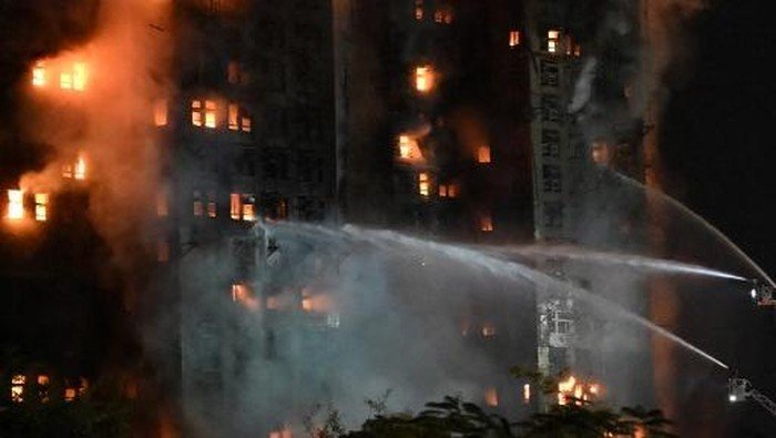 16 Jam Api Merenggut Hong Kong, 279 Orang Masih Mysterius