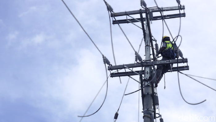 Cuaca Ekstrem di Sumut, PLN Gelontorkan 701 Petugas Jaga Kelistrikan!