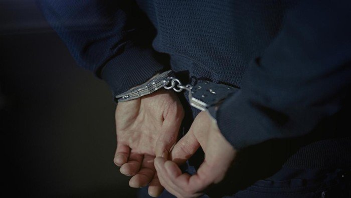 Atas Duit Rp 430 Juta, 2 Sopir ini Bobol ATM Majikan di Depok, Tapi...