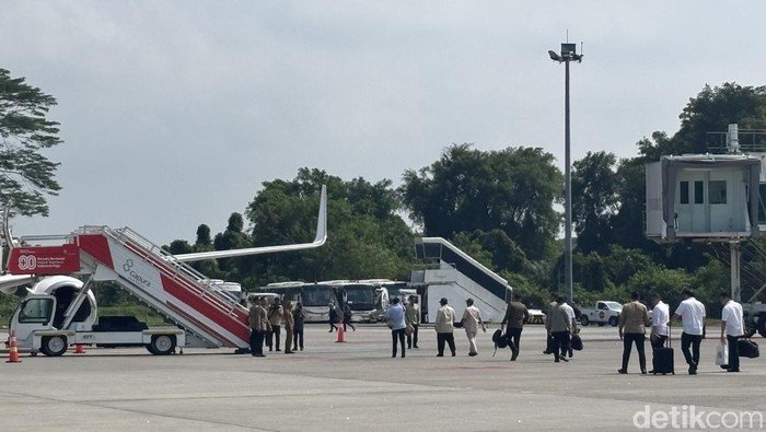 Prabowo Tinjau Banjir Sumbar, Setelah Sumut-Aceh