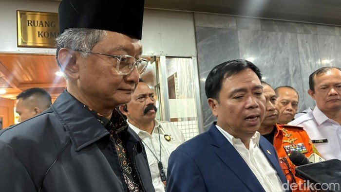 DPR Tunda Rapat Nataru, Menteri PU-Menhub Terjun Langsung ke Lokasi Bencana!