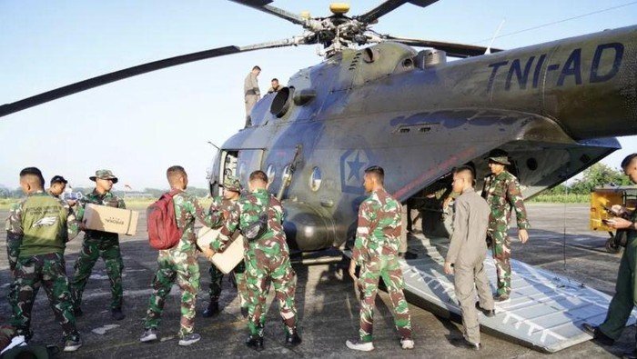 Langsa Aceh Terisolasi, 1,5 Ton Bantuan Diterjunkan Heli Darurat!