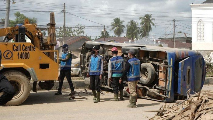 Jasa Marga Gerak Cepat Salurkan Bantuan, Menyelamatkan Ribuankorban Bencana di Sumatera!