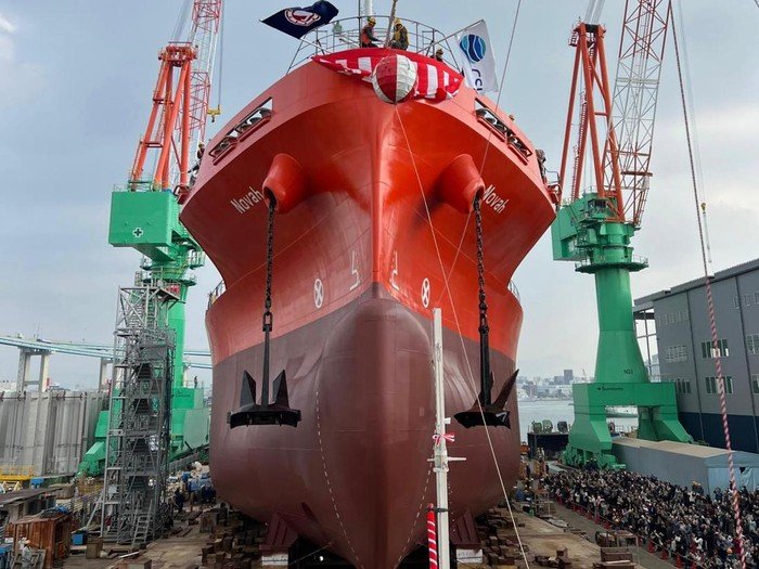 DWT 9.000, Kapal Kimia Cair CSI Siap Bersaing di Pasar Internasional!