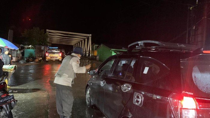 Api Kebakaran Pipa Gas di Inhil Riau Turun, Polisi Kembalikan Lalin Setelah Malam Panjang