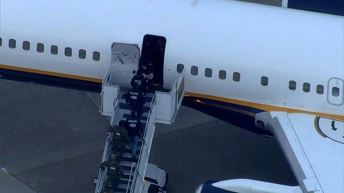 Dikawal FBI, Maduro Tiba di AS, Gegerkan Dunia