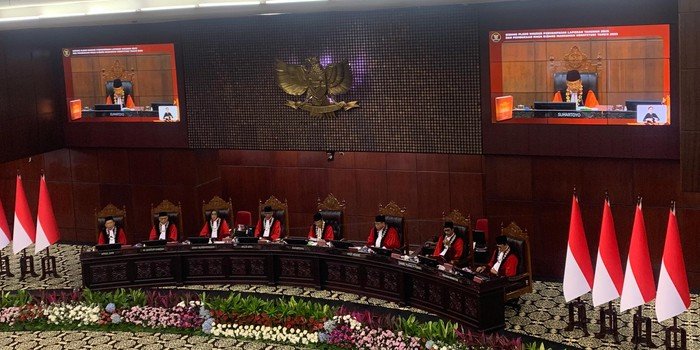 [Ketua MK: Jaga Kemerdekaan Hukum dari Nafsu Politik, Hindari Krisis Kepercayaan!](https://www.djelantik.com/)