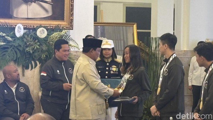 **Prabowo Terkejut, 5 Medali Emas SEA Games dari Martina Ayu!**