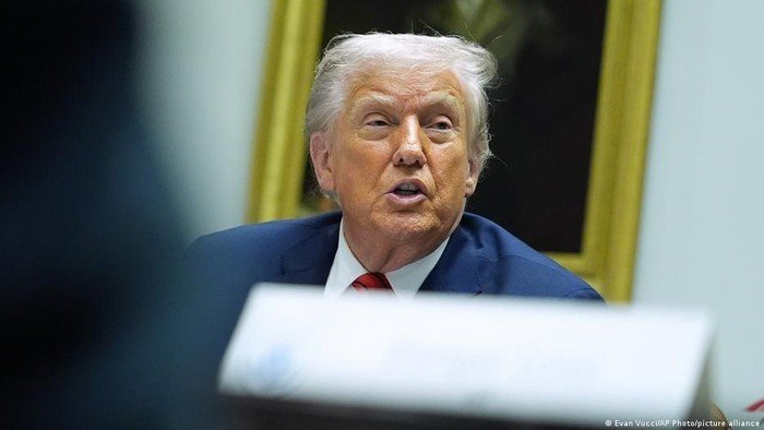 Revolusi Api di Iran, Trump: AS Menjanjikan Bantuan!