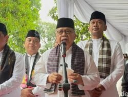 Dari Ziarah ke Makam MH Thamrin, Pramono-Foke Serukan Persatuan