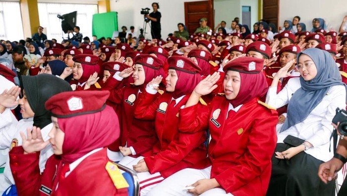 Ratusan Guru dan Siswa Siap Berikan Sambutan Spektakuler untuk Presiden di Banjarbaru