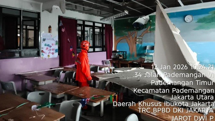 Plafon SD di Jakut Ambruk saat MBG: BPBD Ungkap Alasan Tragis!