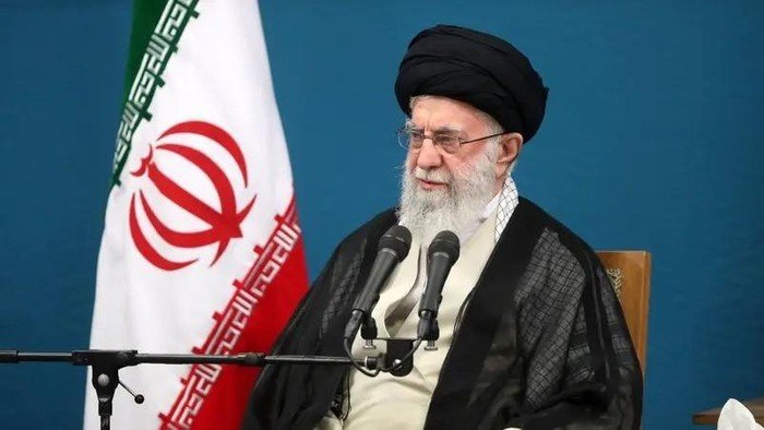 Khamenei Bandingkan Trump dengan Firaun, Guncang Politik Internasional