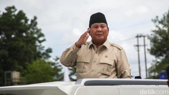 **Prabowo Minta Danantara Bersihkan BUMN: Sudah Rugi, Minta Tantiem Lagi!**