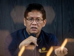 “Perdagangan Perdana Februari IHSG Anjlok: Purbaya Jelaskan Penyebabnya”