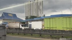“Tol Janger Padat di Sejumlah Titik Sore Ini: 5 Jam Menunggu, Pengemudi Terjebak”