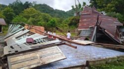“Angin Dasyat, Gedung SD Ra’ong di Manggarai Barat Ambruk dan Menyisakan Pertanyaan Besar!”