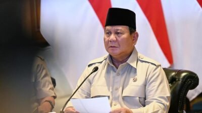 Prabowo Kumpulkan Menteri di Hambalang, Fokus pada Pasokan Pangan & Energi, Apakah Berhasil?
