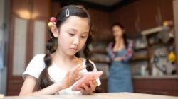 Orang Tua Dukung Kebijakan Pembatasan Medsos bagi Anak di Bawah 16 Tahun – Update 2