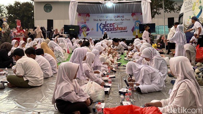 CT ARSA Gelar Gebrag Kalcer Ramadan, Santunan Anak Yatim-Berbagi Sembako dengan Semangat Solidaritas