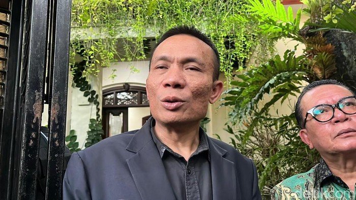 Polemik Ijazah dan Rismon yang Berbalik Arah: Siapa yang Merugikan?