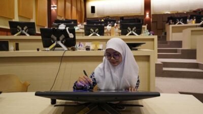 Kisah Siswi SMK di Kudus Garap Proyek Animasi Global – Alternatif 2