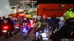 **199.011 Pemudik Berlomba ke Sumatera, 3 Pelabuhan Banten Jadi Perlintasan Utama**