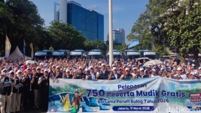 [Bulog Lepas Peserta Mudik Gratis Tujuan Lampung-Malang: Menyentuh Hati dengan Aksi Bisnis Berkelas]