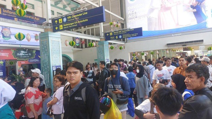 **Libur Nyepi-Lebaran, Stasiun Pasar Senen Jadi Magnet Penumpang, Tren Perjalanan Melonjak!**