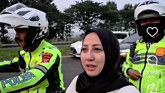 Dari Rest Area ke Rumah, Polisi Susul Pemudik yang Ketinggalan Saat Salat